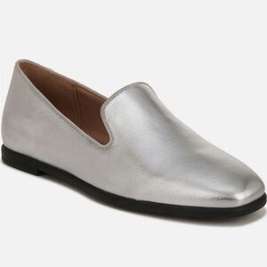 Naturalizer Effortless Silver Metallic Flats Size Womens 5 Big Kids 3.5 NEW